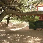 Soleiliosonne, Haus Paris 에르미오니