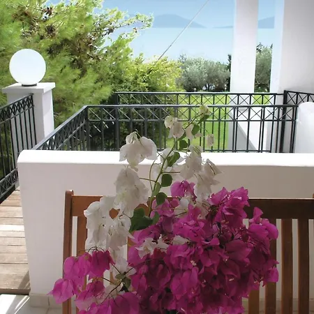 Soleiliosonne, Haus Paris Apartament Ermioni