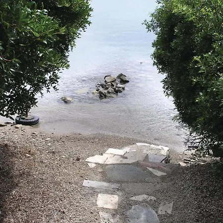 Soleiliosonne, Haus Paris 에르미오니