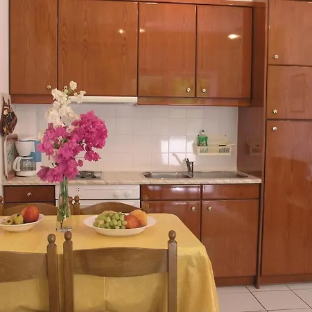 Soleiliosonne, Haus Paris 에르미오니